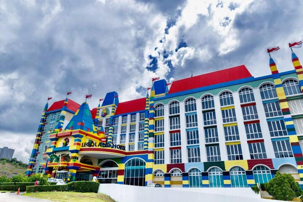 Legoland Jb Aghome Medini 3Room8Pax Bukit Indah Nusajaya  Exterior photo